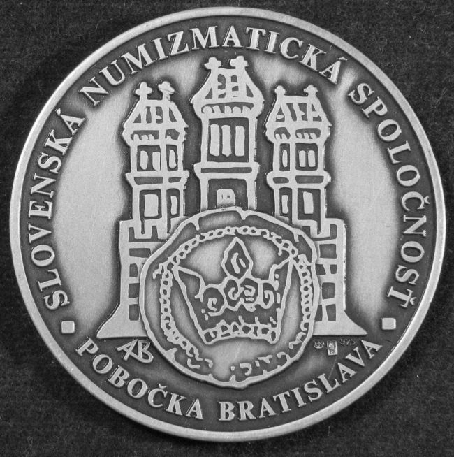 Fotografia averzu pobočkovej medaily vo vyhotovení striebro